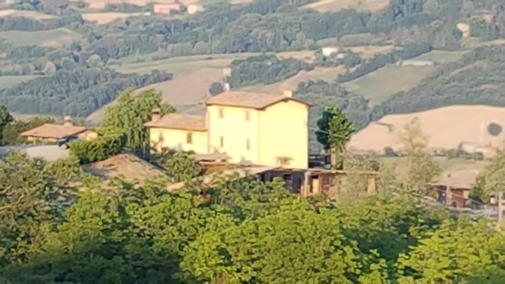 La Locanda Dei Cavalieri Affittacamere Lugagnano Val d'Arda المظهر الخارجي الصورة